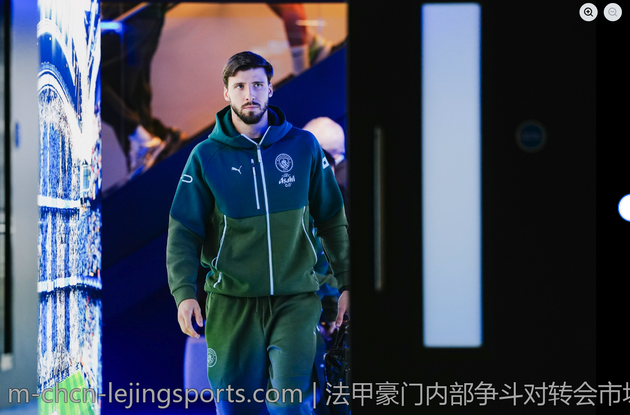 法甲豪门内部争斗对转会市场的深远影响